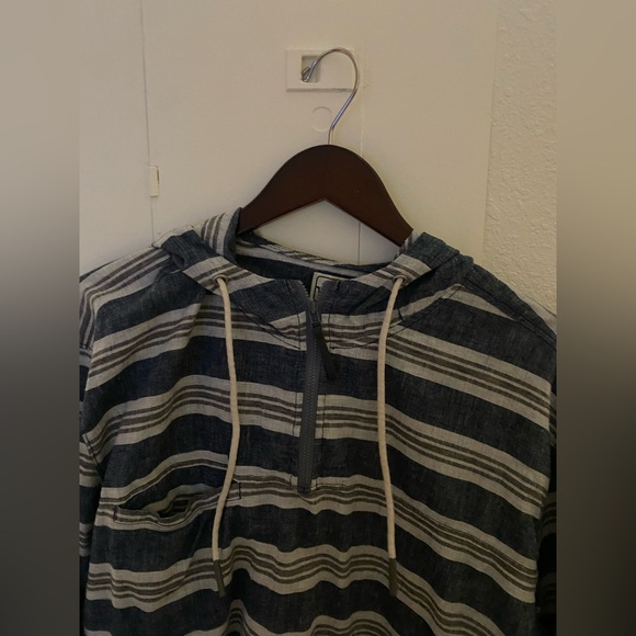 Woolrich Men’s Longsleeve Pullover - Picture 3 of 6